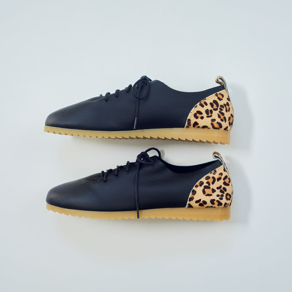 Lace Up Shoes  /  Leopard