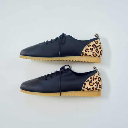 Lace Up Shoes  /  Leopard