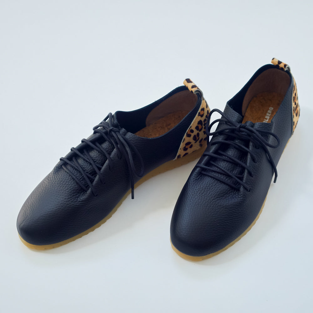 Lace Up Shoes / Leopard