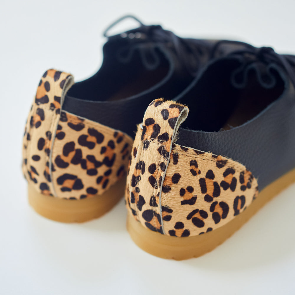 Lace Up Shoes  /  Leopard