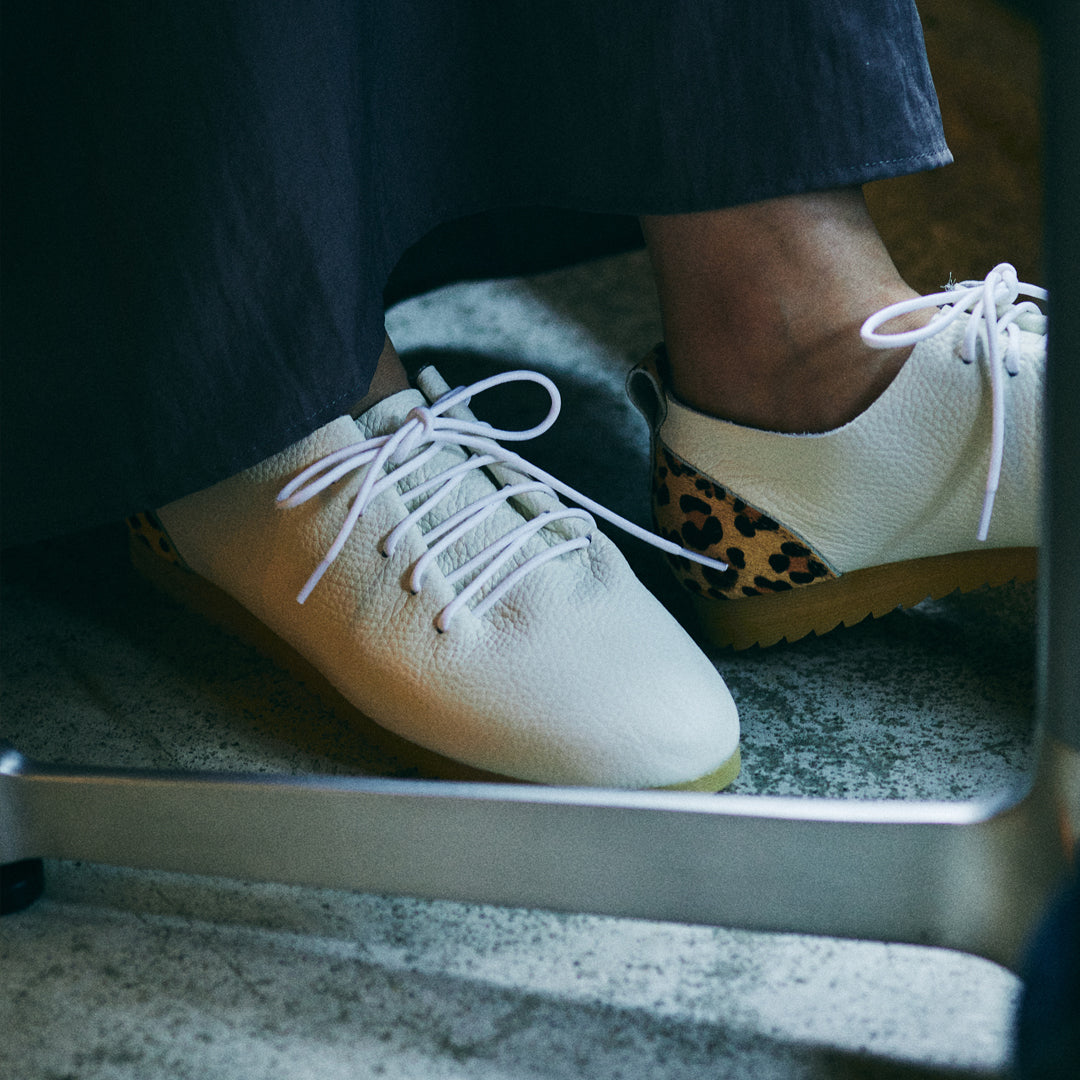 Lace Up Shoes / Leopard