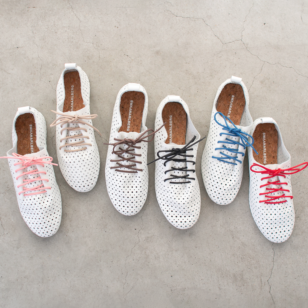 Lace Up Shoes / Punching Leather