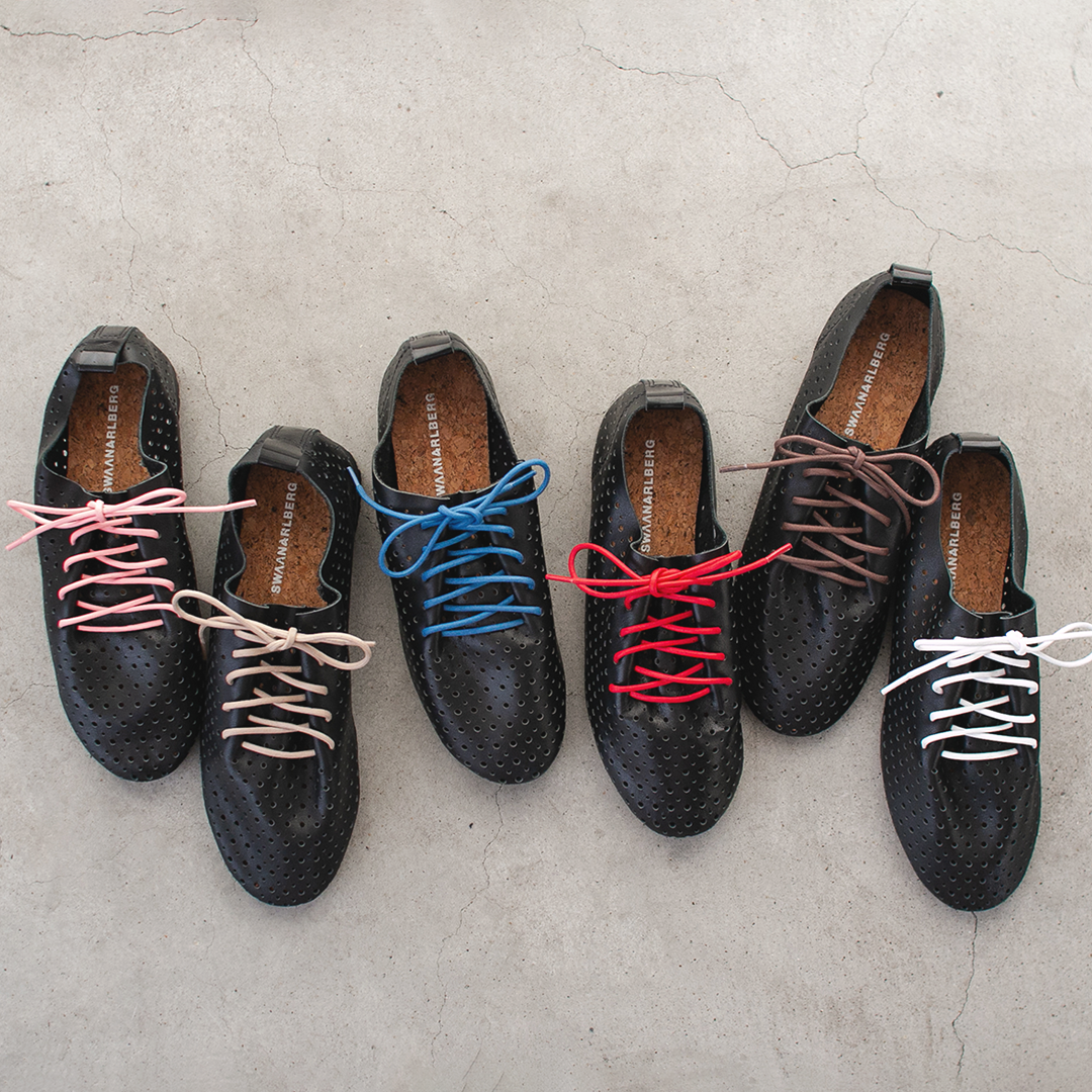 Lace Up Shoes / Punching Leather