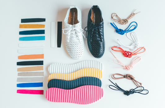 パンチングシューズの販売が始まりました。カラーオーダーも受付中です。