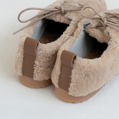 Lace Up Shoes / Mouton